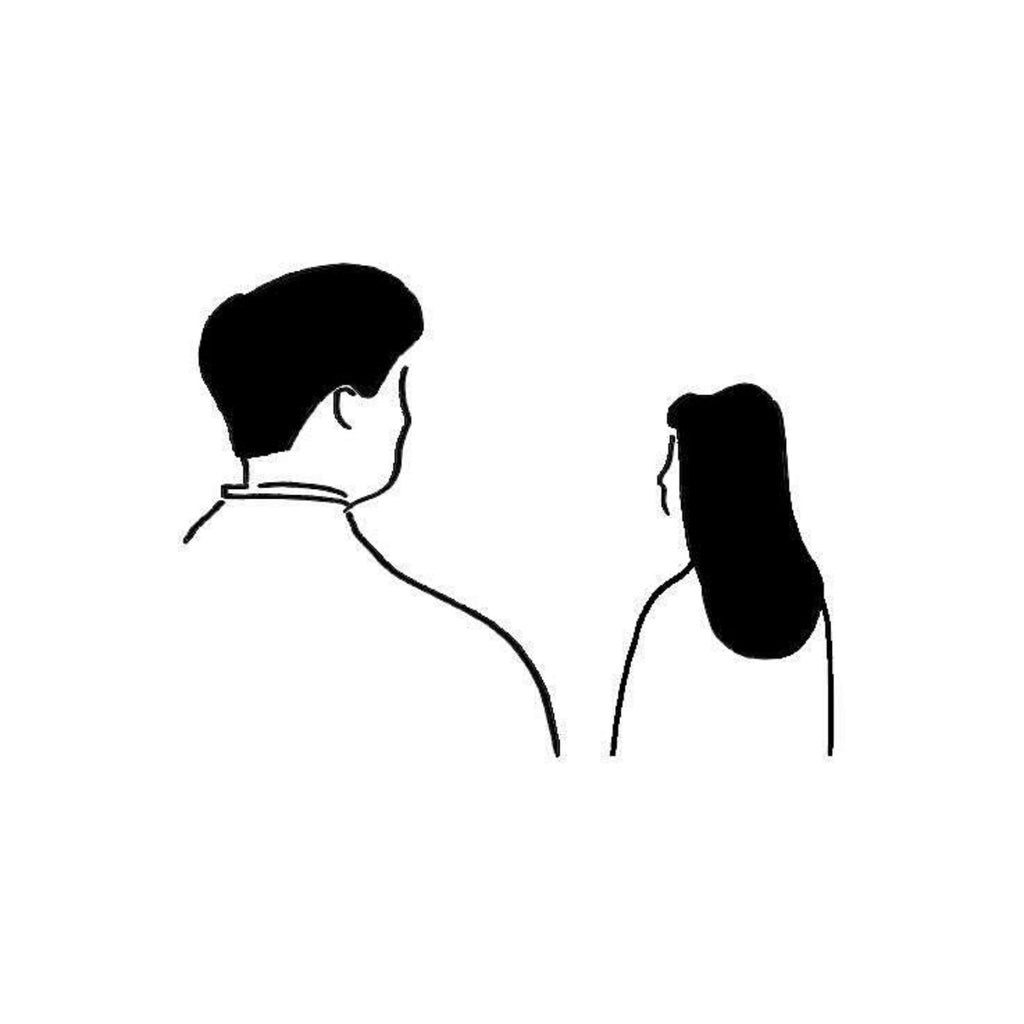 家明表哥 & 婉君表妹’s white short-sleeve shirt