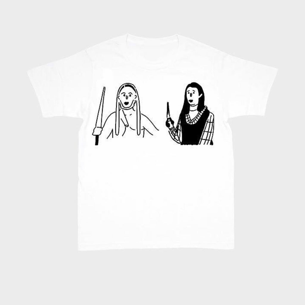 荷里玉 & 常歡 (家陣老笠)’s white short-sleeve shirt